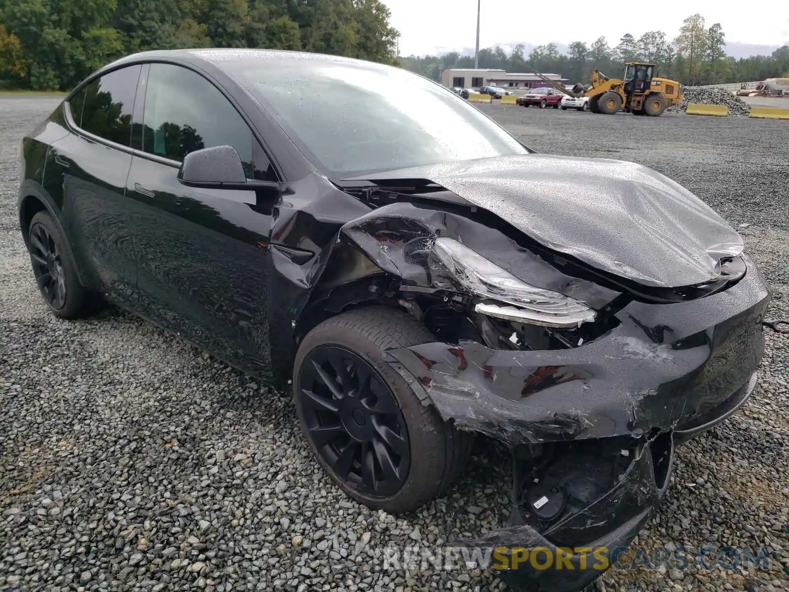 1 Photograph of a damaged car 5YJYGDEE0MF107938 TESLA MODEL Y 2021