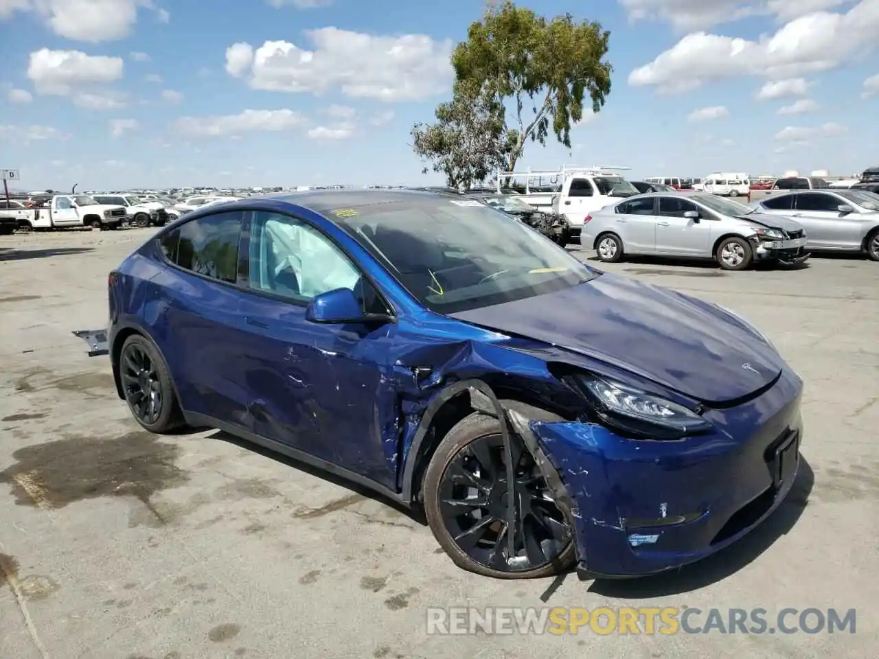 1 Photograph of a damaged car 5YJYGDEE0MF111777 TESLA MODEL Y 2021