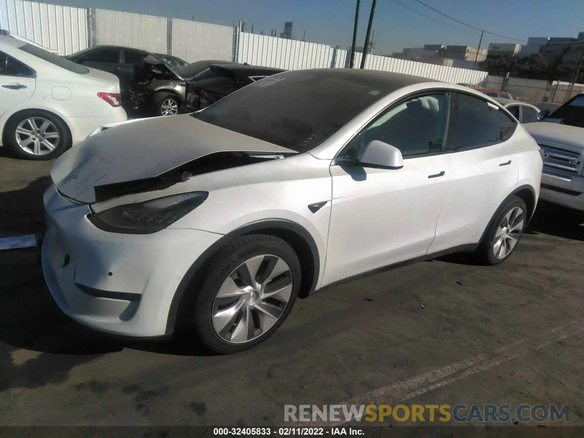 2 Photograph of a damaged car 5YJYGDEE0MF117157 TESLA MODEL Y 2021