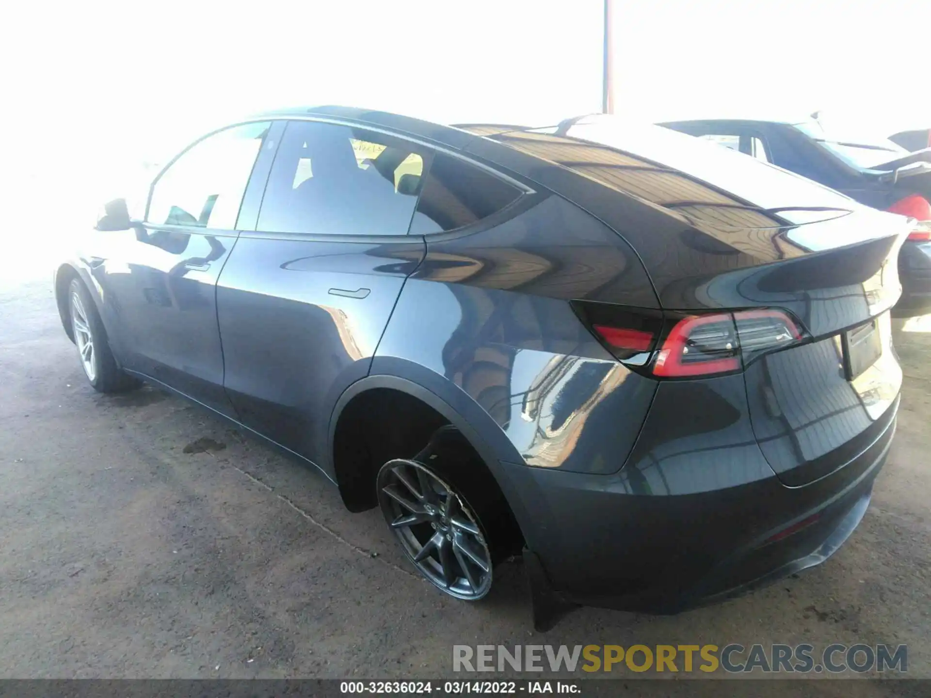 3 Photograph of a damaged car 5YJYGDEE0MF117921 TESLA MODEL Y 2021