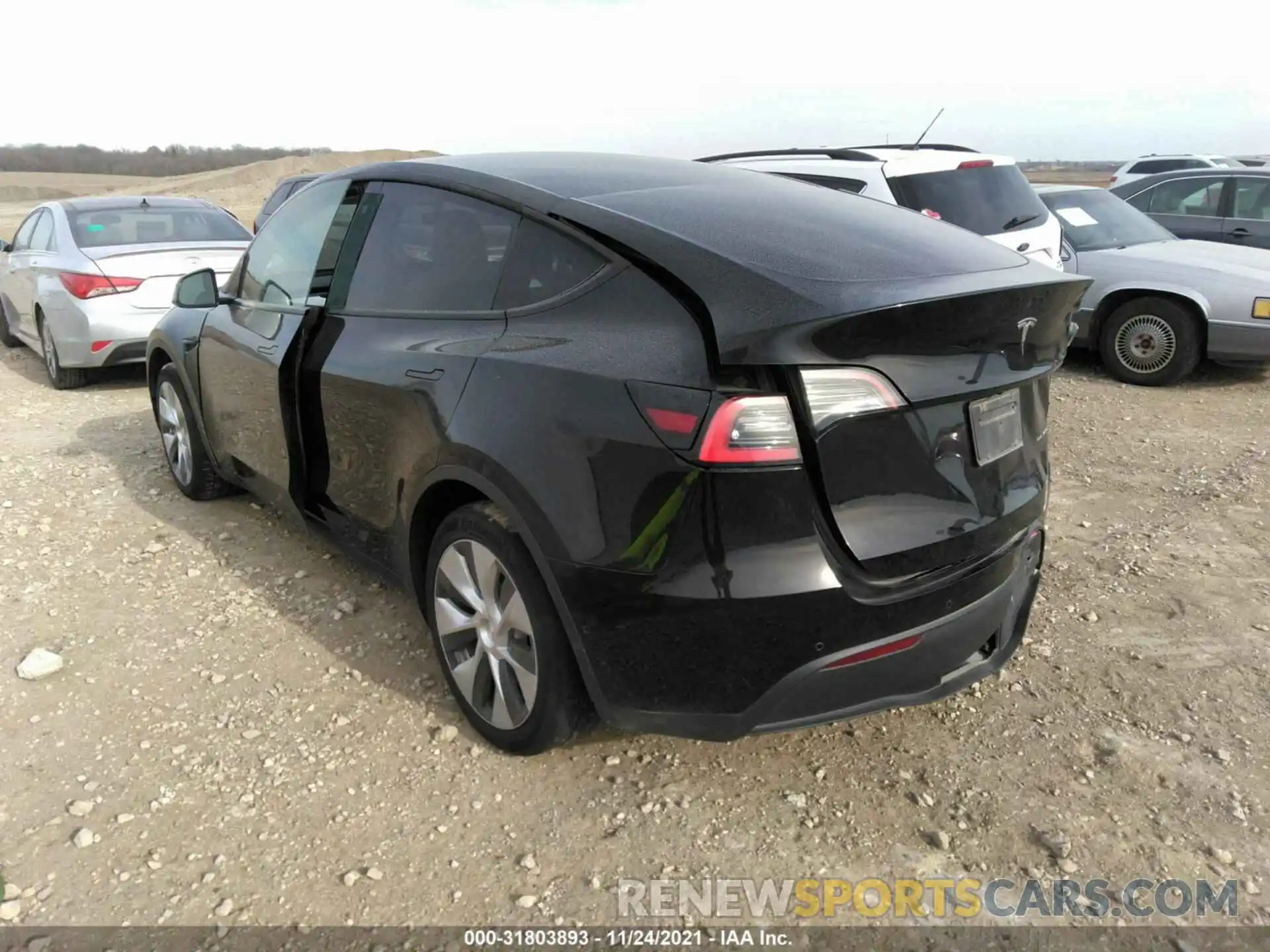 3 Photograph of a damaged car 5YJYGDEE0MF124027 TESLA MODEL Y 2021