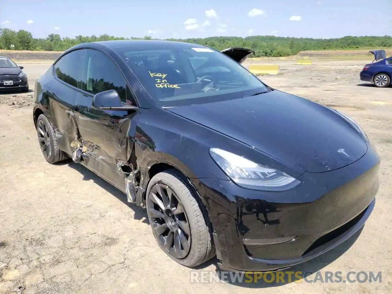 1 Photograph of a damaged car 5YJYGDEE0MF125744 TESLA MODEL Y 2021