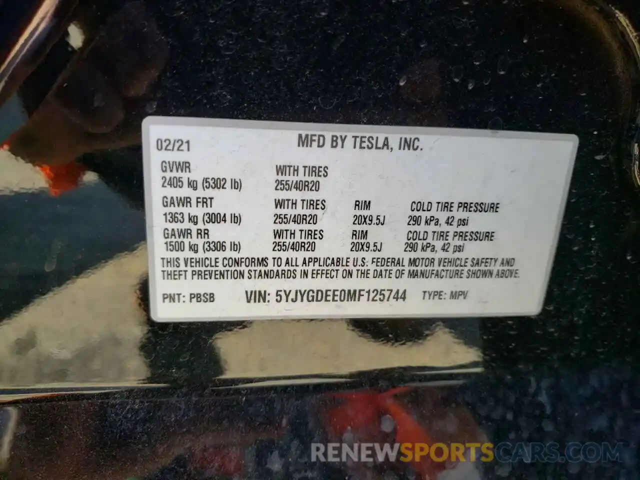 10 Photograph of a damaged car 5YJYGDEE0MF125744 TESLA MODEL Y 2021