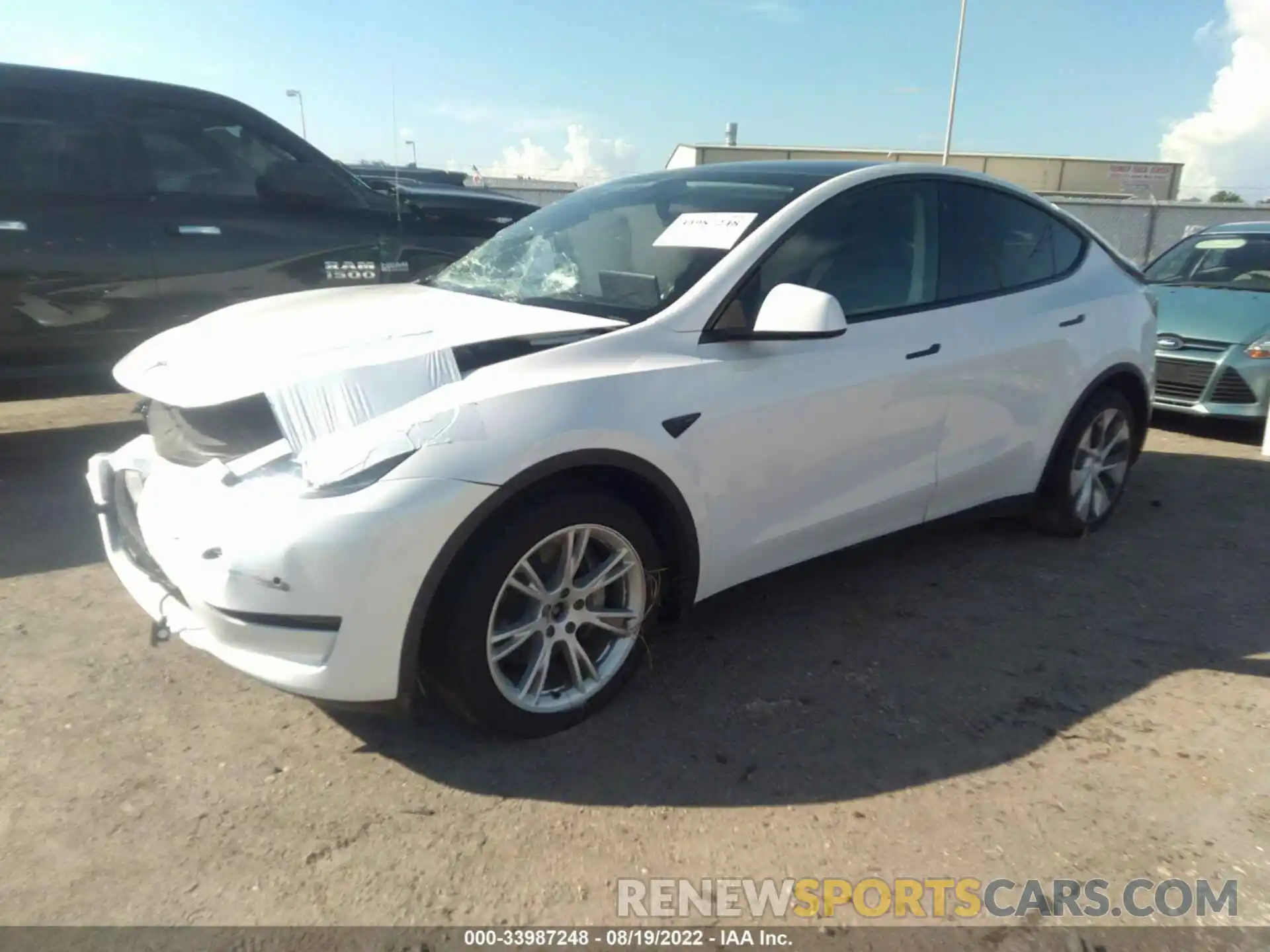 2 Photograph of a damaged car 5YJYGDEE0MF174782 TESLA MODEL Y 2021