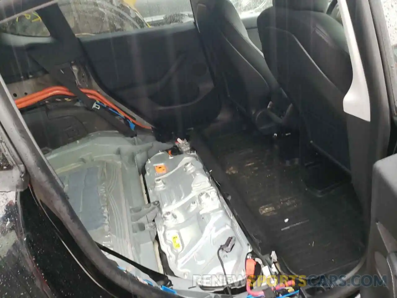 6 Photograph of a damaged car 5YJYGDEE0MF183319 TESLA MODEL Y 2021