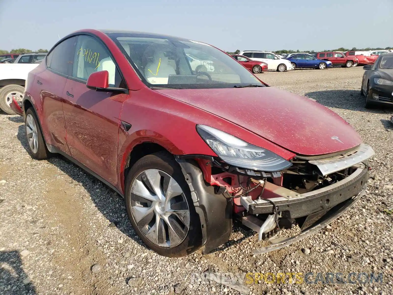 1 Photograph of a damaged car 5YJYGDEE0MF189895 TESLA MODEL Y 2021