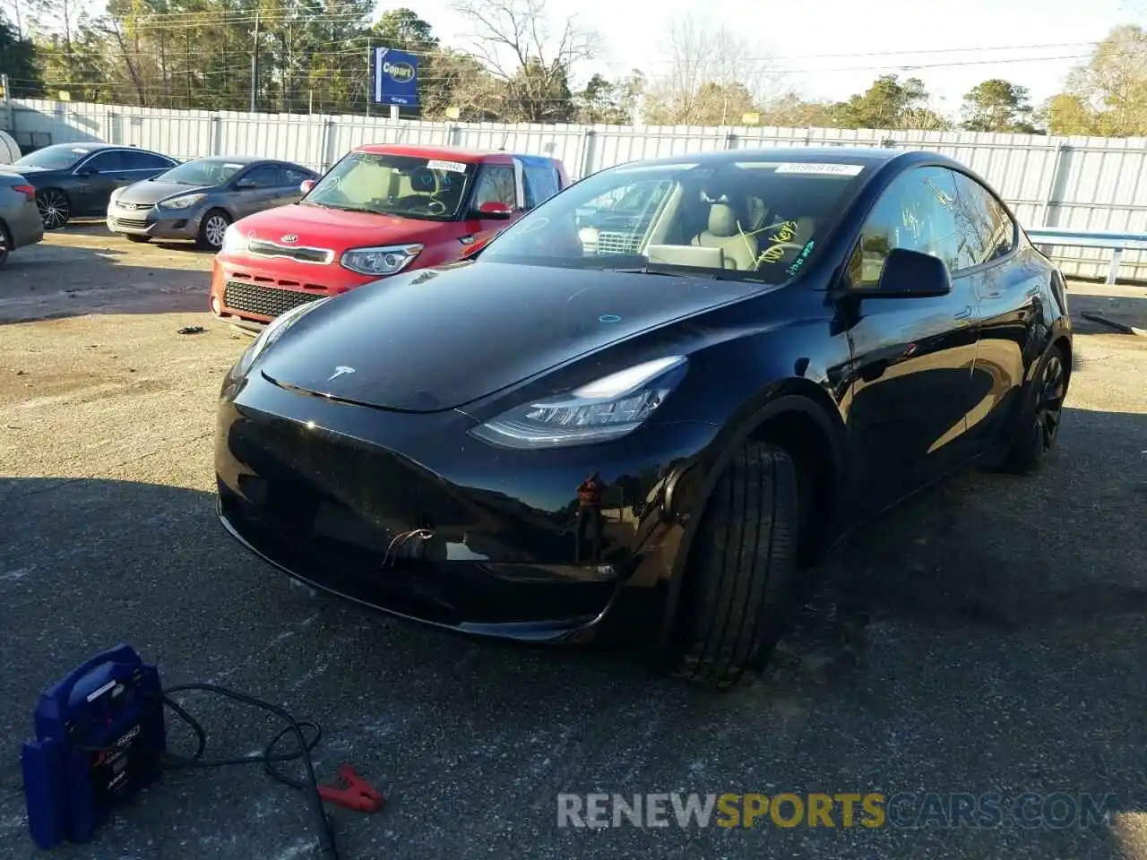 2 Photograph of a damaged car 5YJYGDEE0MF193901 TESLA MODEL Y 2021