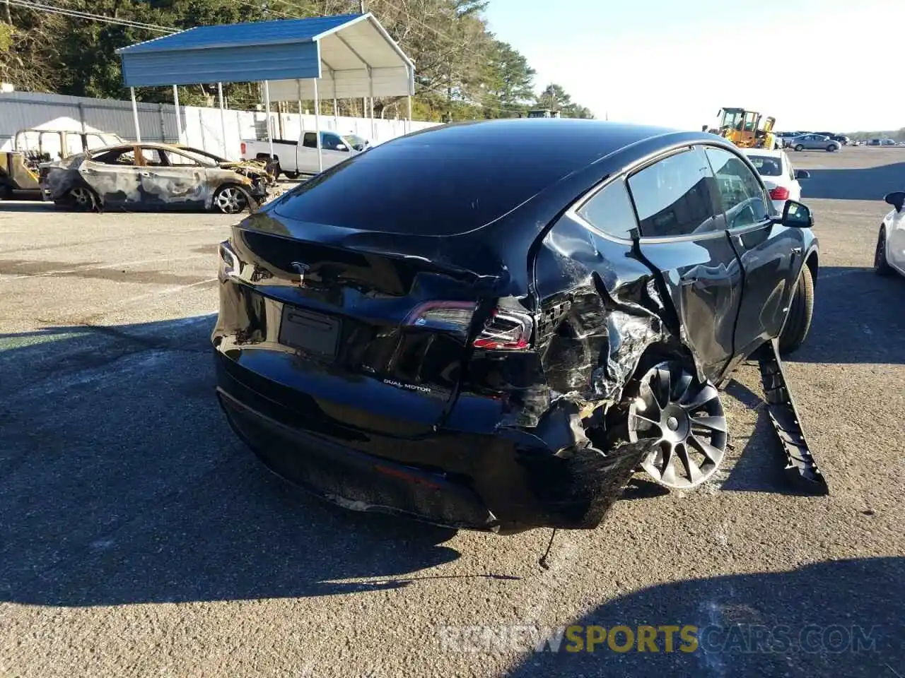 9 Photograph of a damaged car 5YJYGDEE0MF193901 TESLA MODEL Y 2021