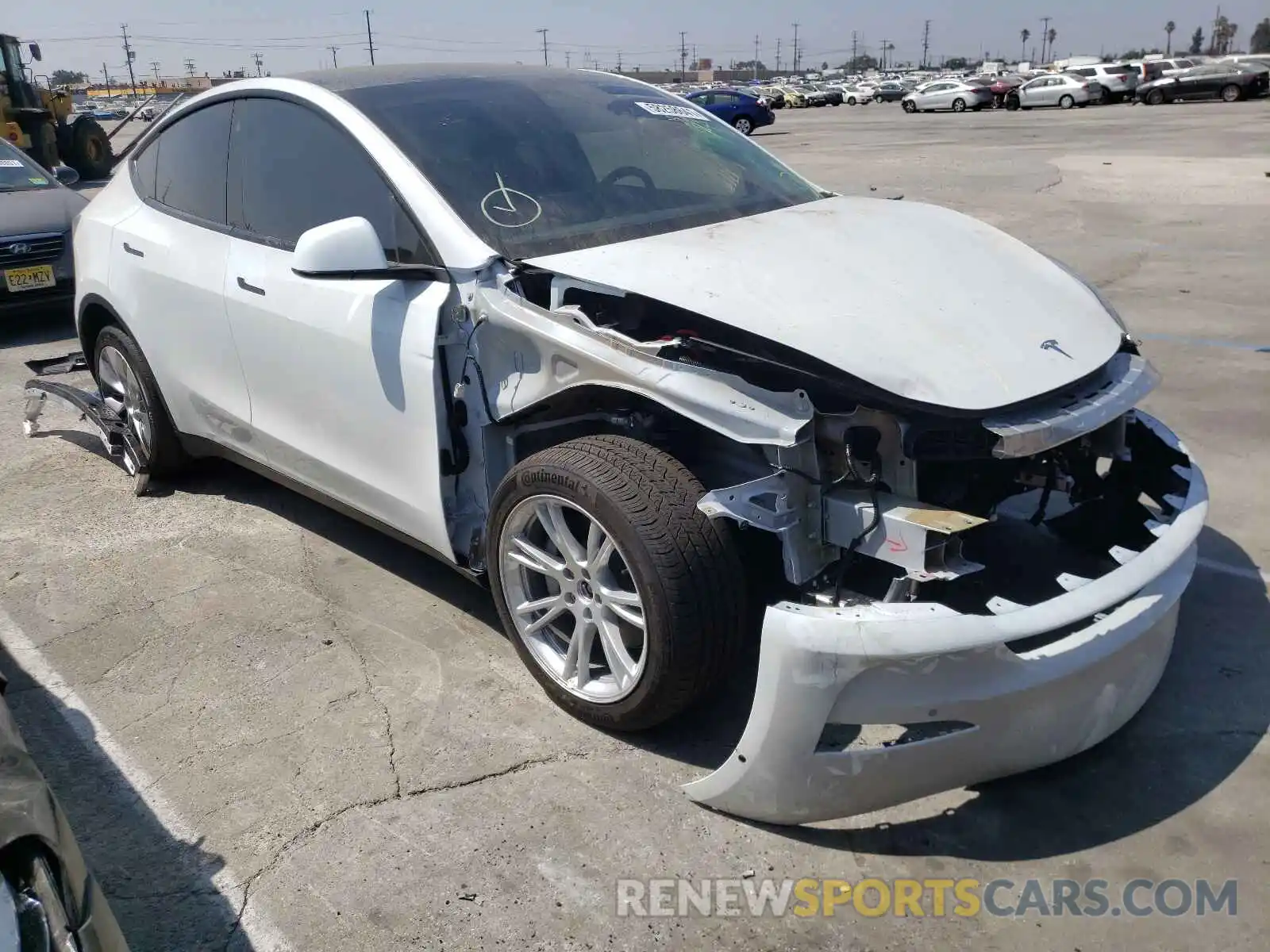 1 Photograph of a damaged car 5YJYGDEE0MF207019 TESLA MODEL Y 2021