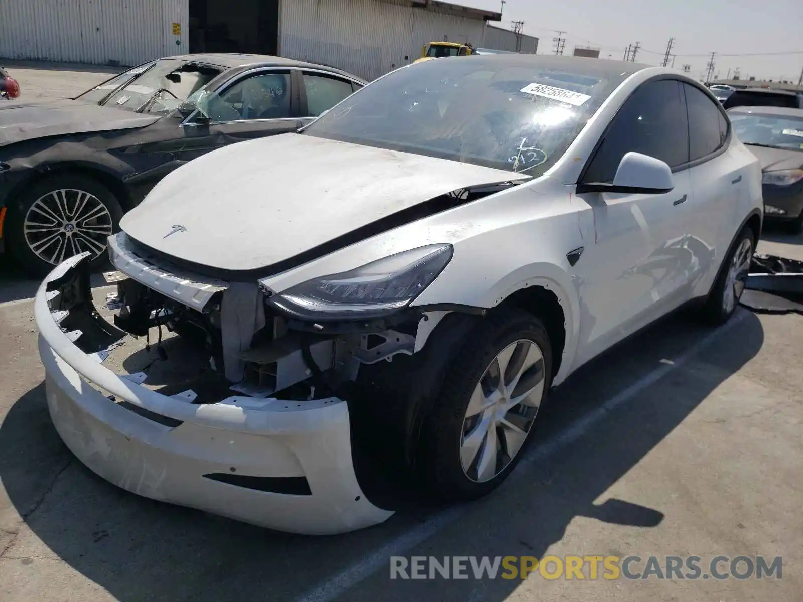 2 Photograph of a damaged car 5YJYGDEE0MF207019 TESLA MODEL Y 2021