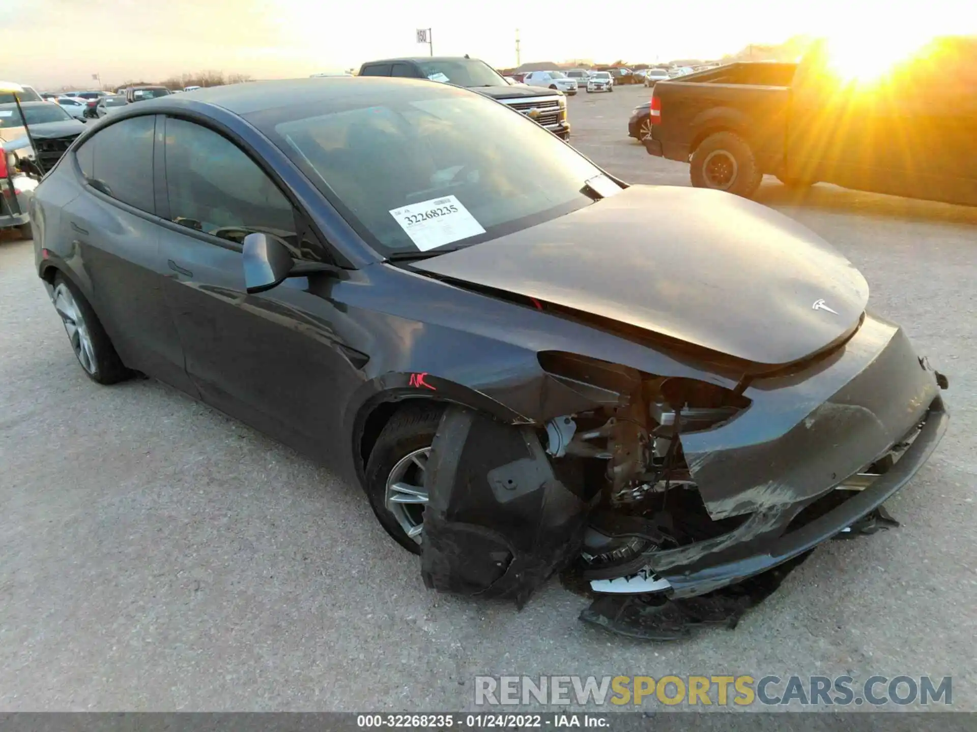 1 Photograph of a damaged car 5YJYGDEE0MF209076 TESLA MODEL Y 2021