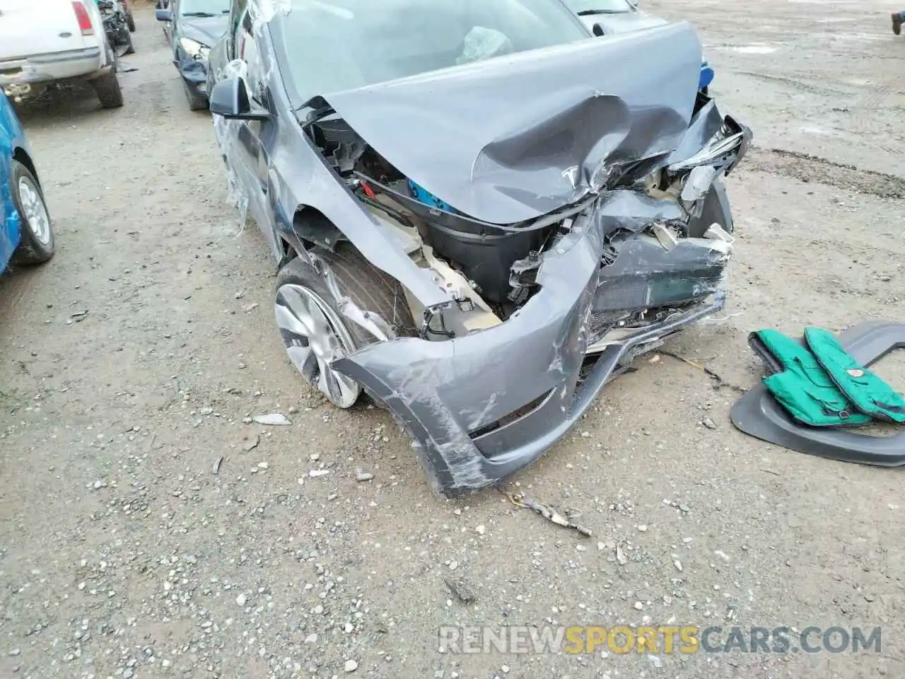 9 Photograph of a damaged car 5YJYGDEE0MF213340 TESLA MODEL Y 2021