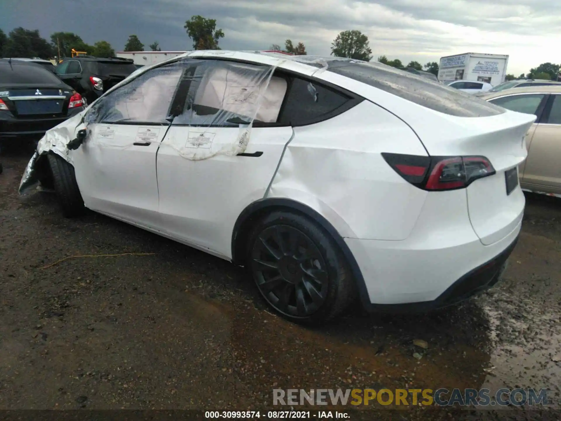 3 Photograph of a damaged car 5YJYGDEE0MF224306 TESLA MODEL Y 2021