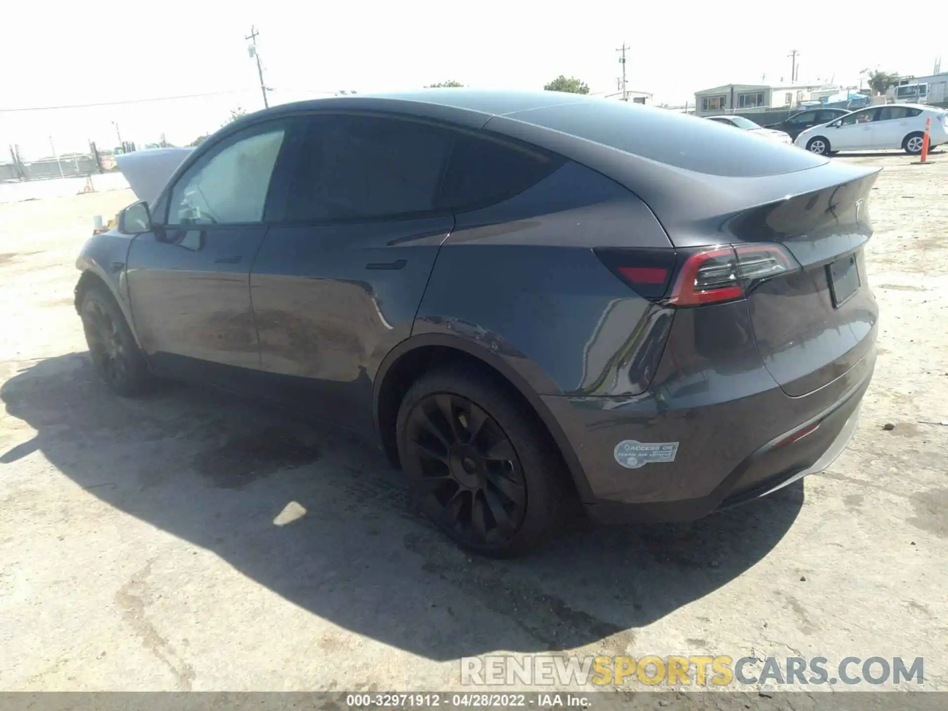 3 Photograph of a damaged car 5YJYGDEE0MF224600 TESLA MODEL Y 2021