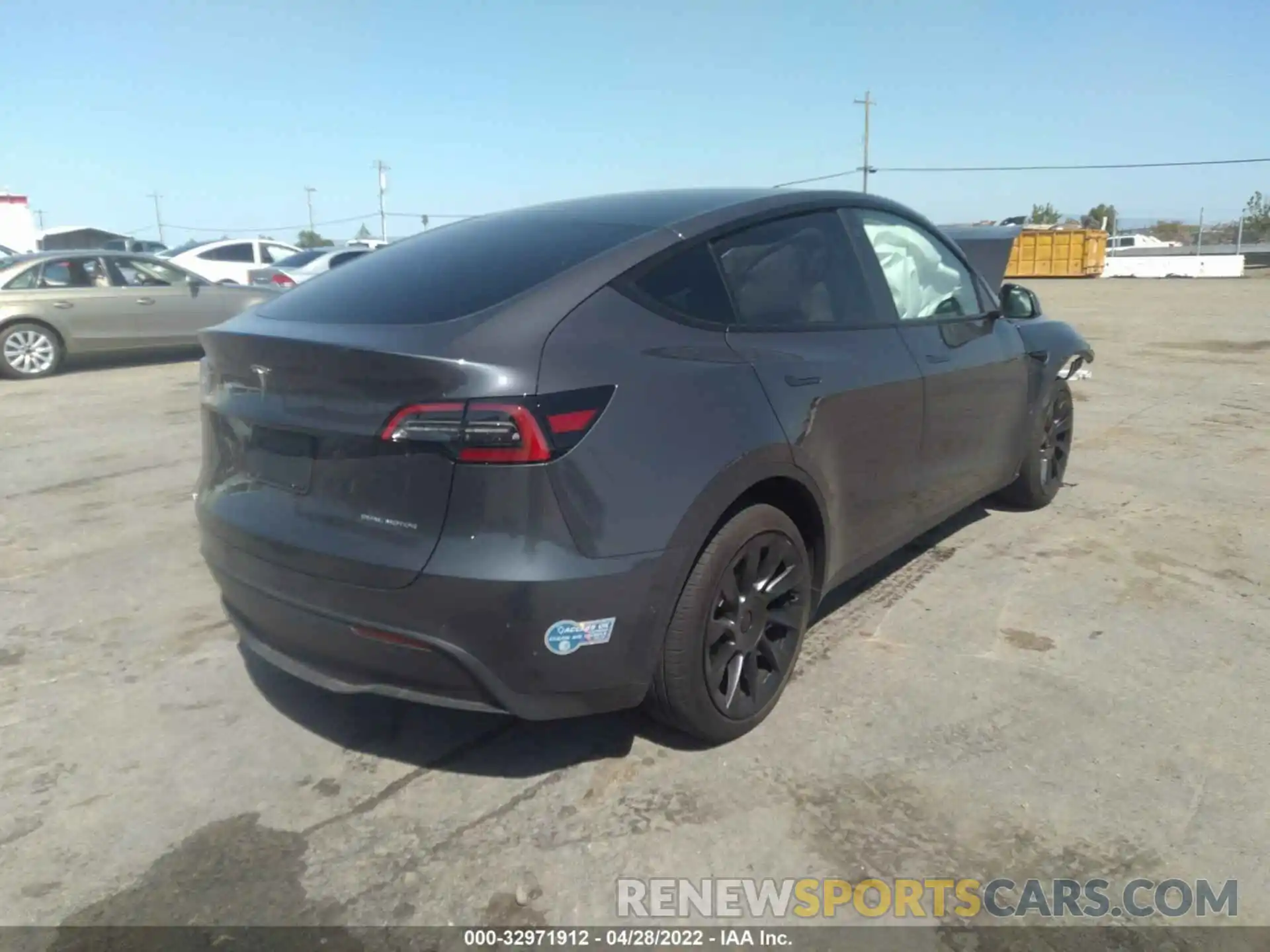 4 Фотография поврежденного автомобиля 5YJYGDEE0MF224600 TESLA MODEL Y 2021