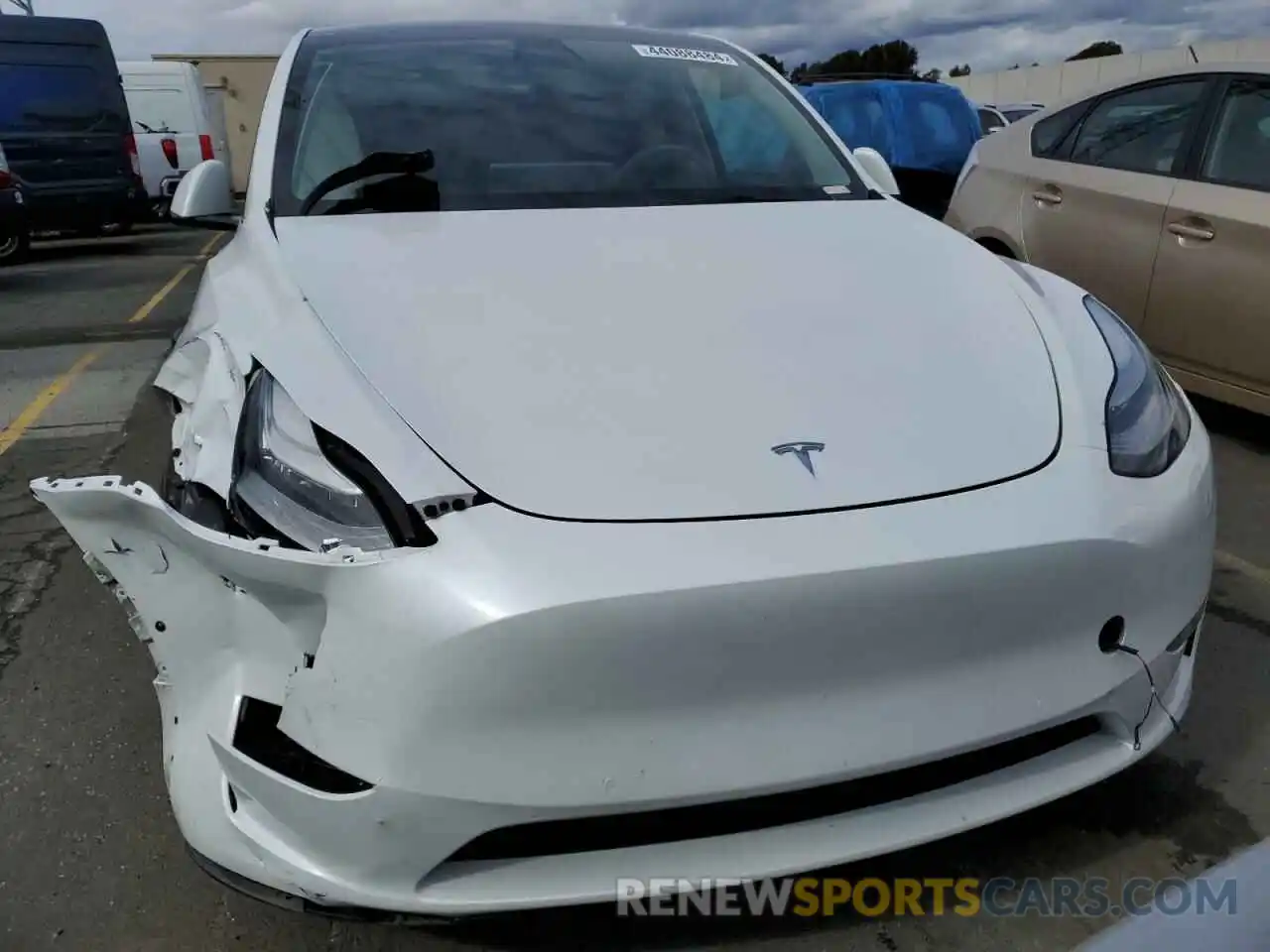 5 Photograph of a damaged car 5YJYGDEE0MF232499 TESLA MODEL Y 2021