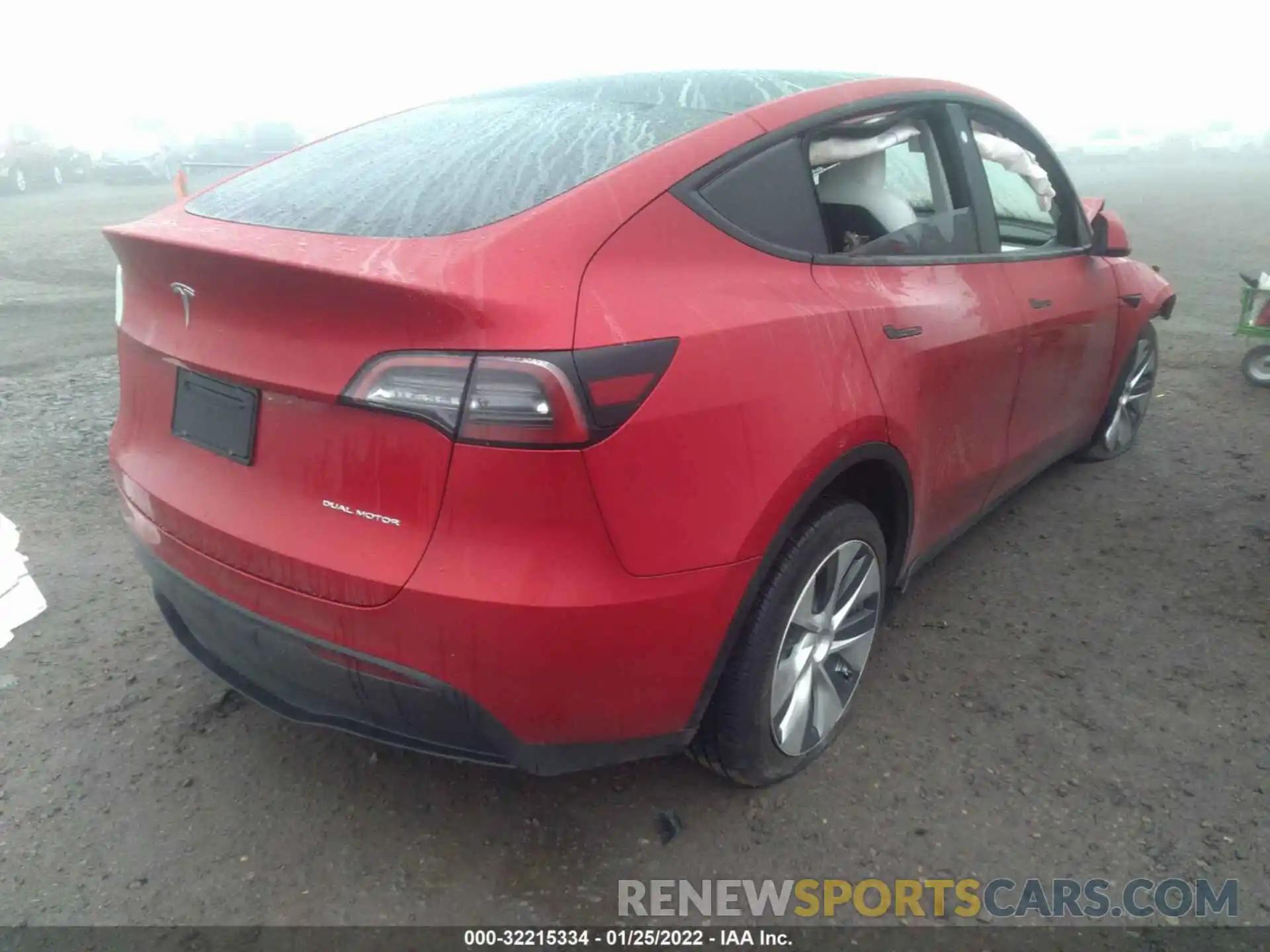 4 Photograph of a damaged car 5YJYGDEE0MF240991 TESLA MODEL Y 2021