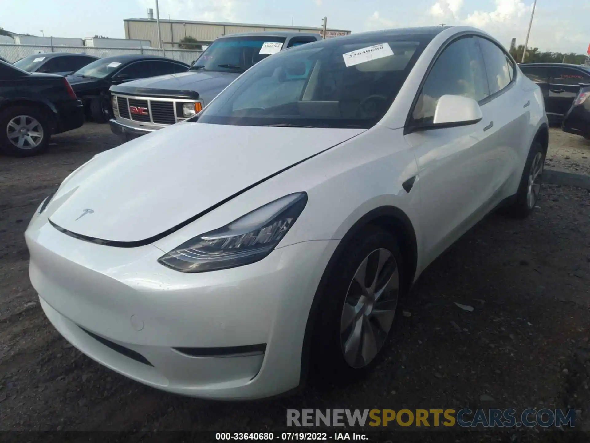 2 Photograph of a damaged car 5YJYGDEE0MF258018 TESLA MODEL Y 2021