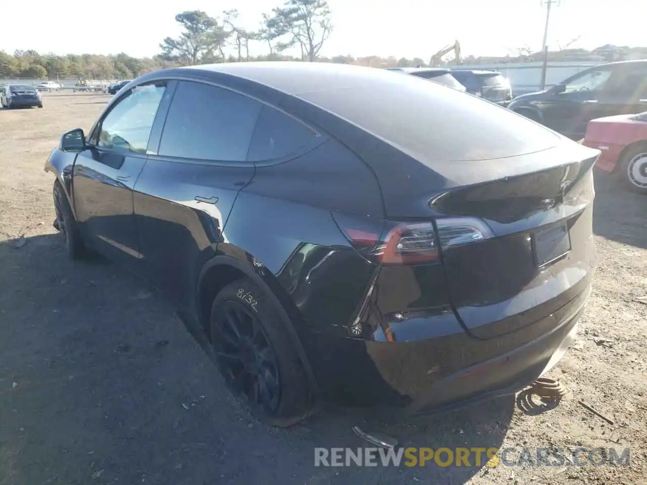 3 Photograph of a damaged car 5YJYGDEE0MF268516 TESLA MODEL Y 2021