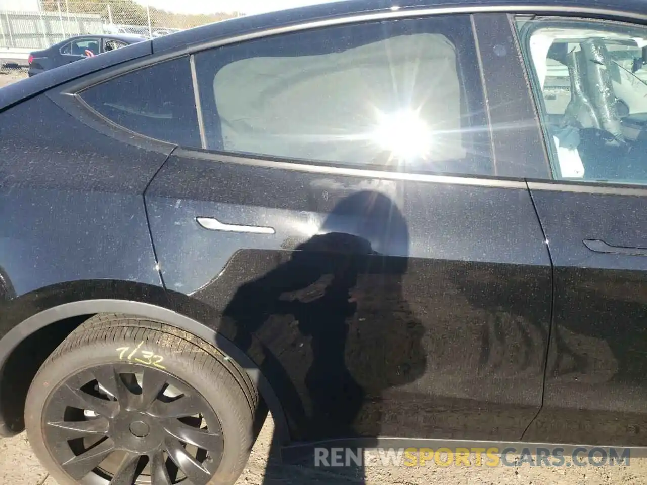 6 Photograph of a damaged car 5YJYGDEE0MF268516 TESLA MODEL Y 2021