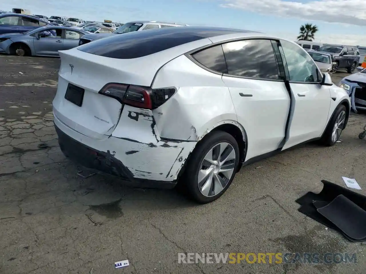 3 Photograph of a damaged car 5YJYGDEE0MF277118 TESLA MODEL Y 2021