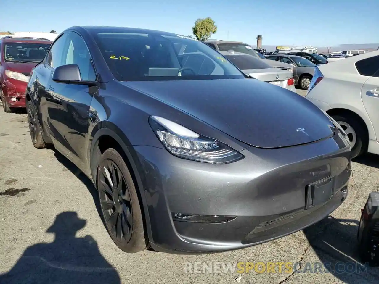 1 Photograph of a damaged car 5YJYGDEE0MF277135 TESLA MODEL Y 2021