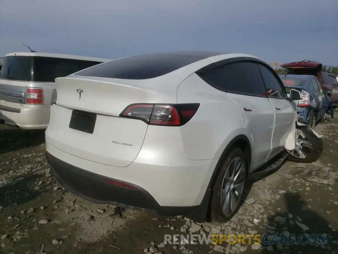 4 Фотография поврежденного автомобиля 5YJYGDEE0MF288071 TESLA MODEL Y 2021