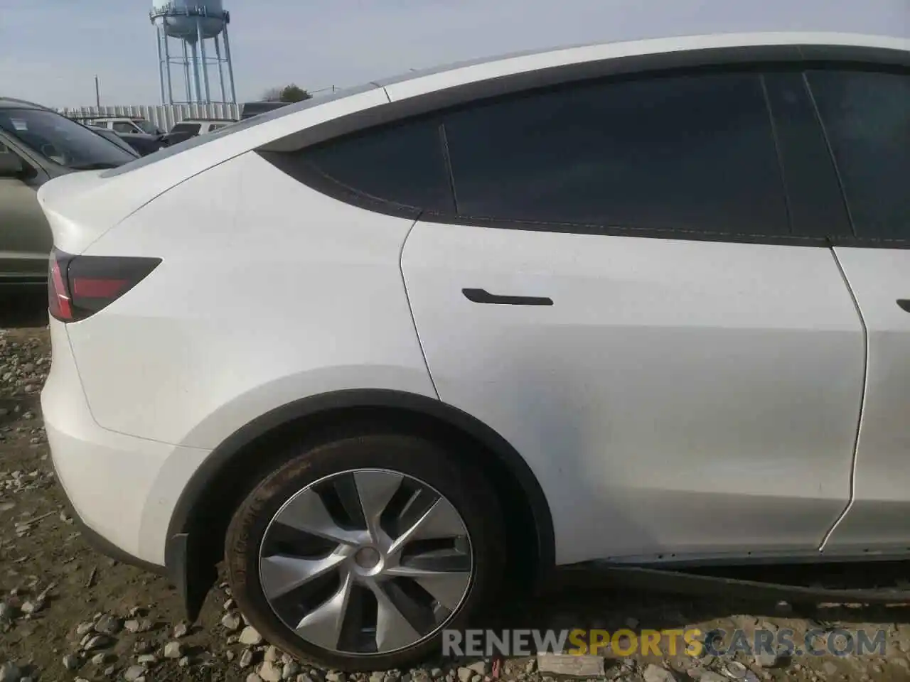 6 Photograph of a damaged car 5YJYGDEE0MF288071 TESLA MODEL Y 2021