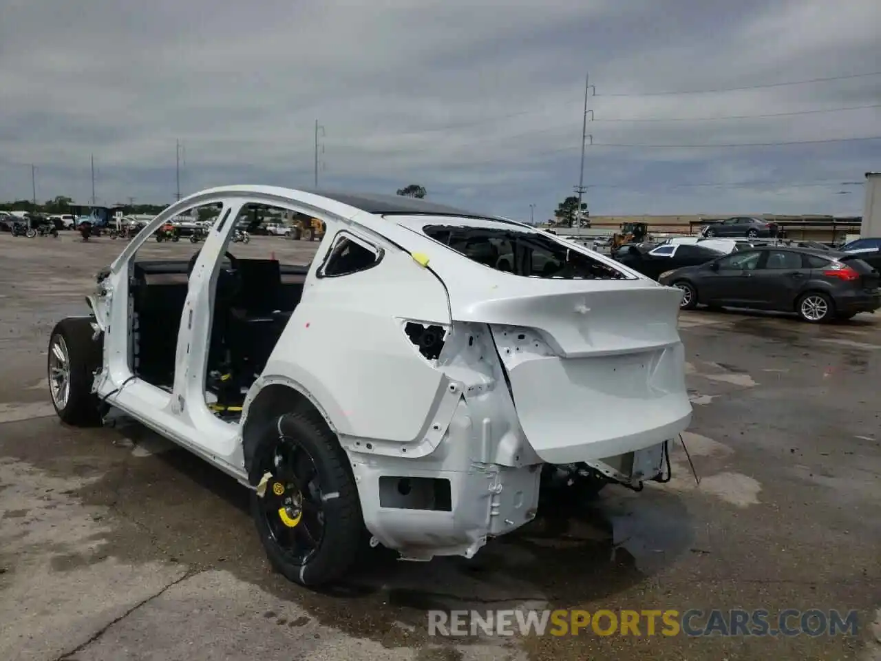 3 Photograph of a damaged car 5YJYGDEE0MF296302 TESLA MODEL Y 2021