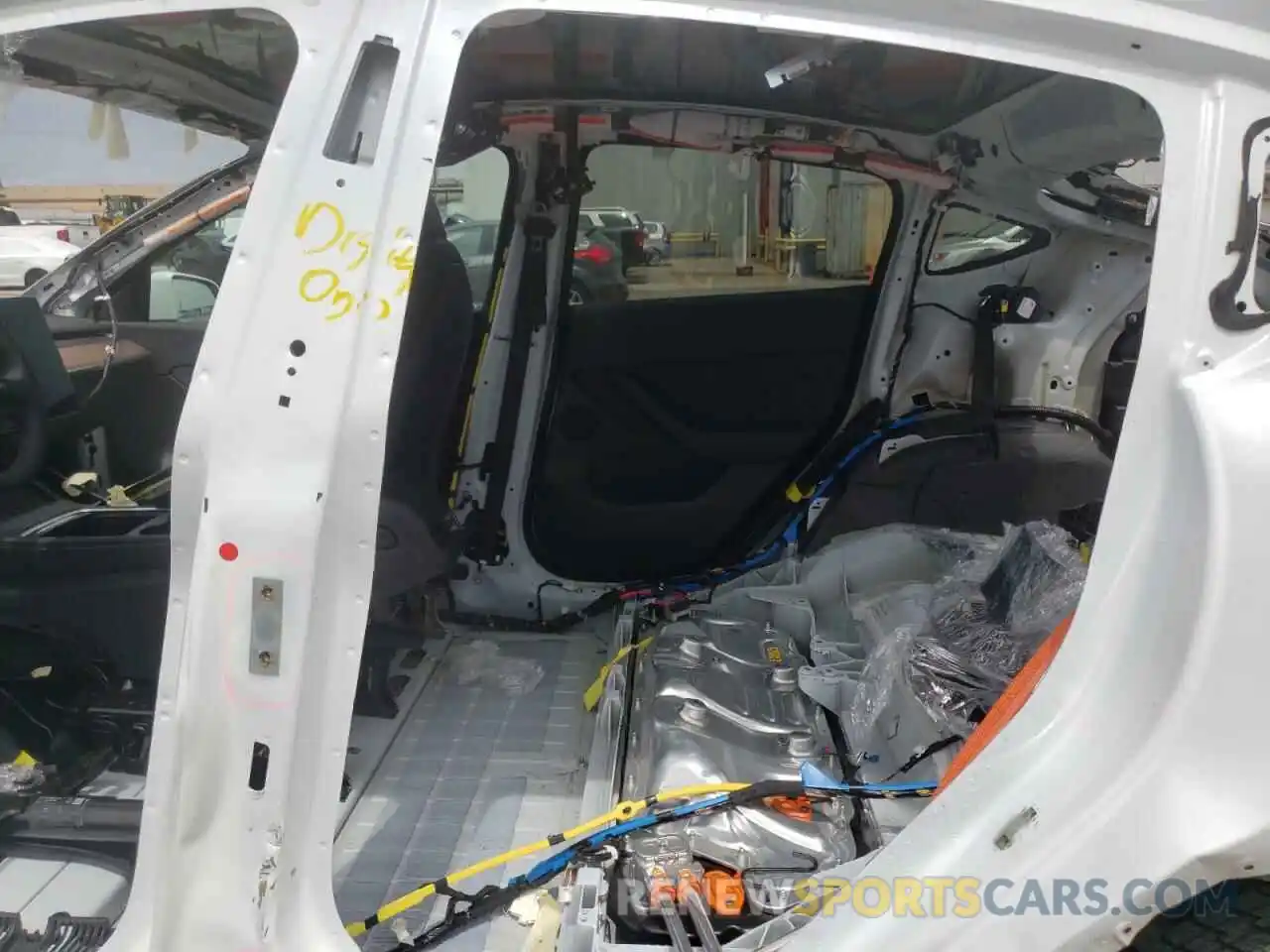 6 Photograph of a damaged car 5YJYGDEE0MF296302 TESLA MODEL Y 2021