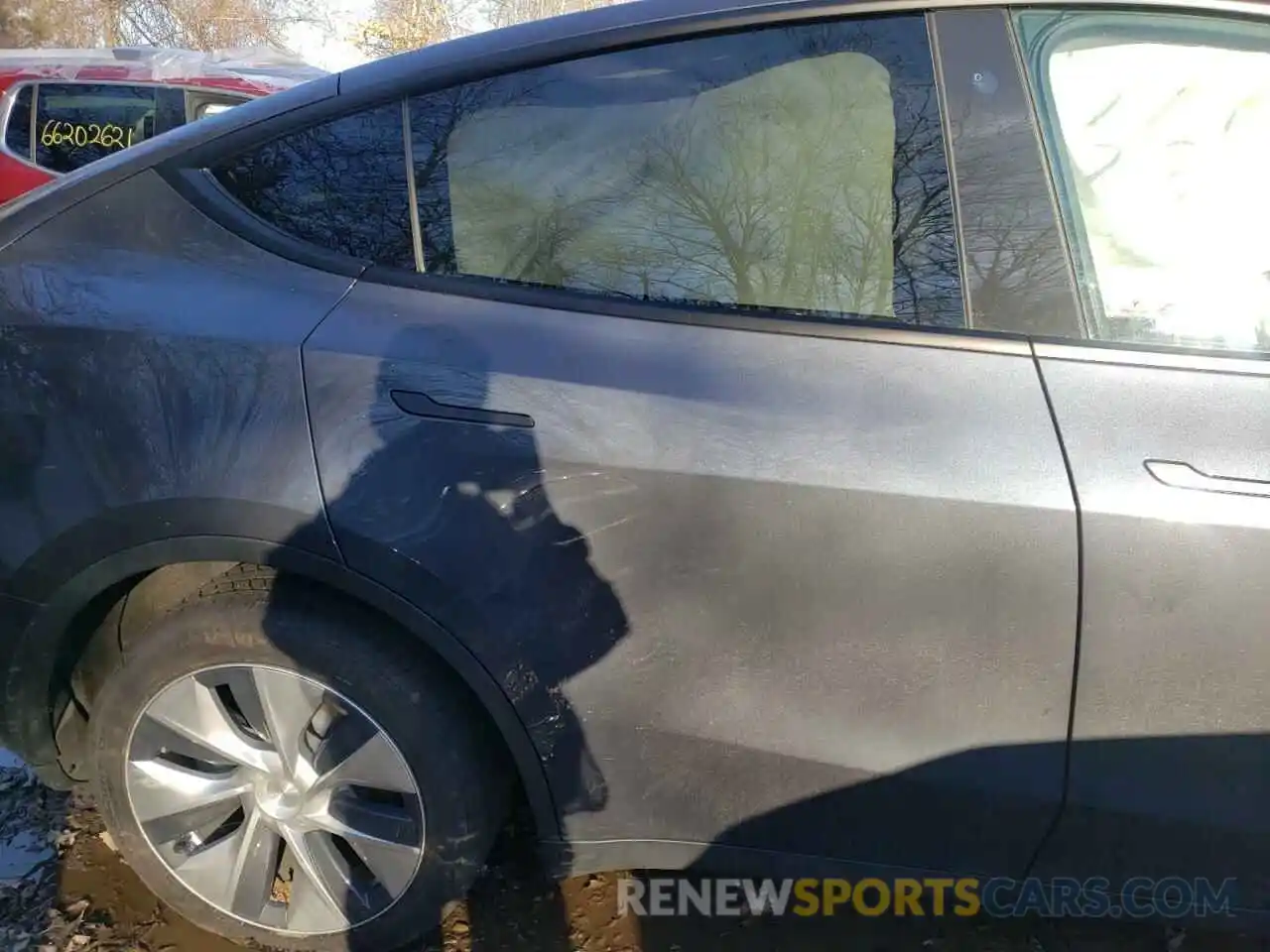 6 Photograph of a damaged car 5YJYGDEE0MF297501 TESLA MODEL Y 2021