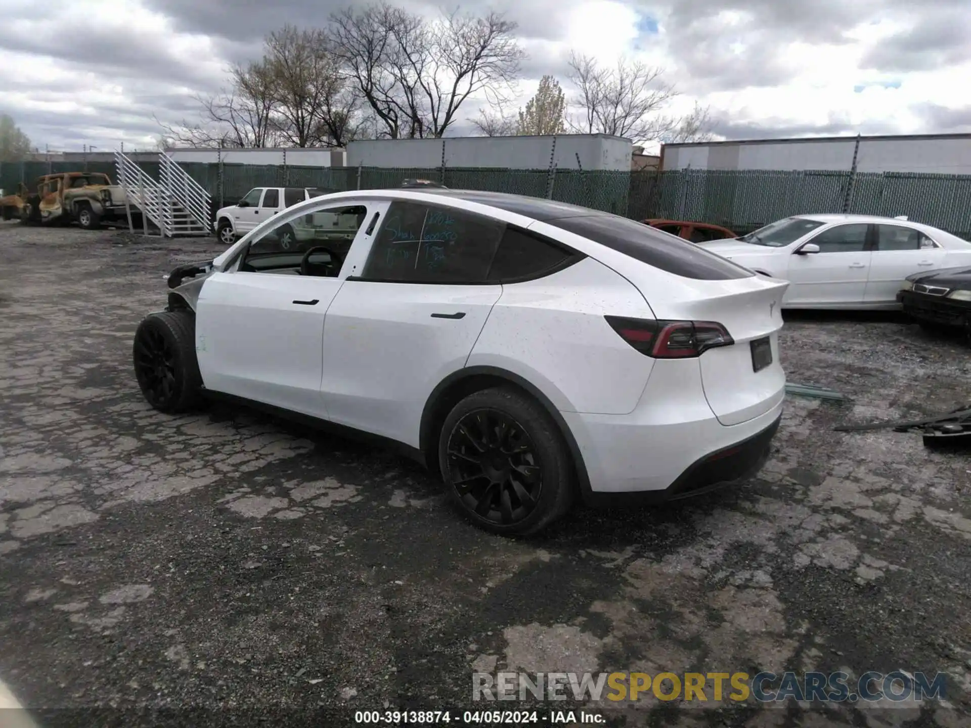 3 Фотография поврежденного автомобиля 5YJYGDEE0MF301868 TESLA MODEL Y 2021