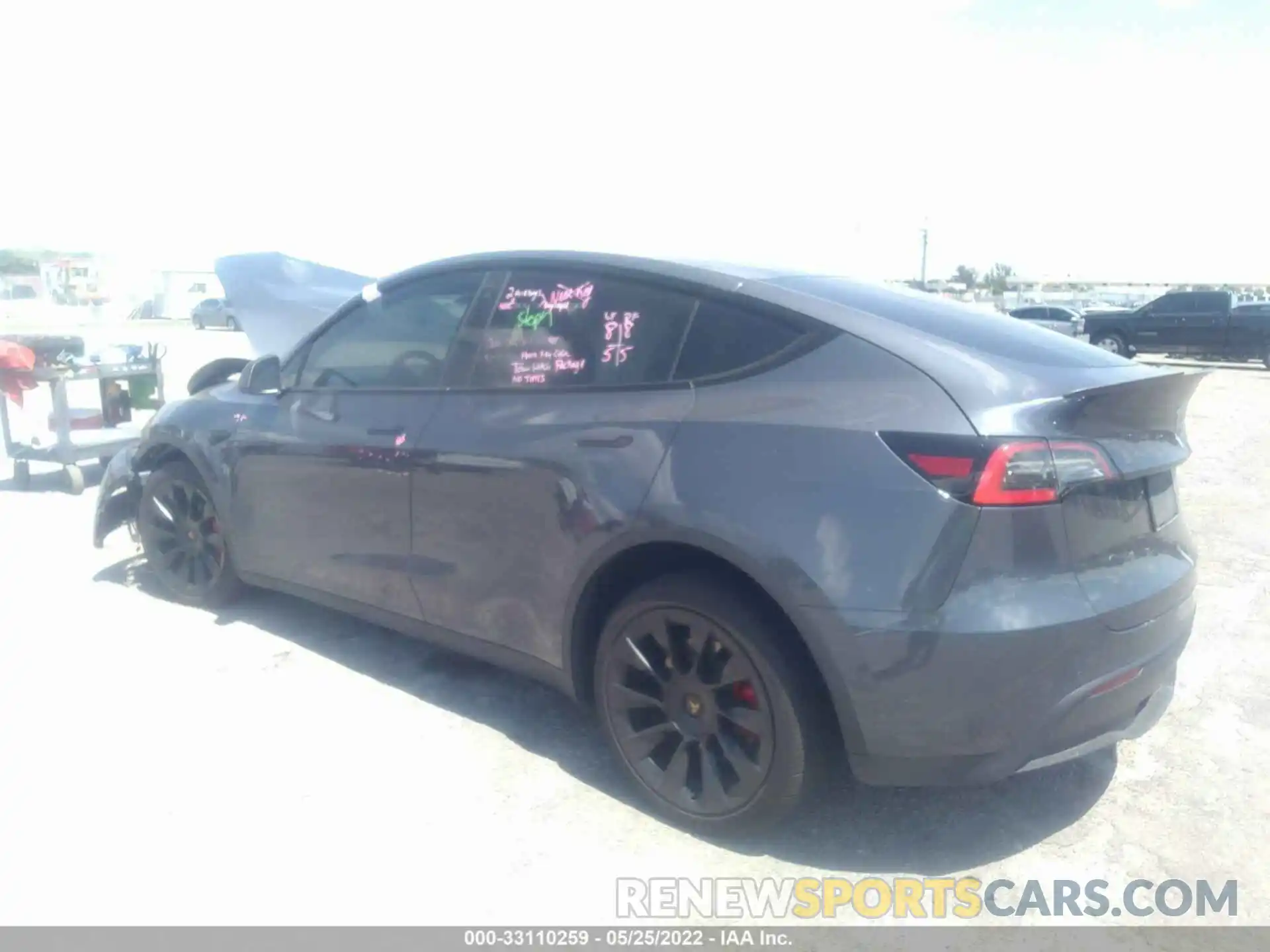 3 Photograph of a damaged car 5YJYGDEE1MF064730 TESLA MODEL Y 2021