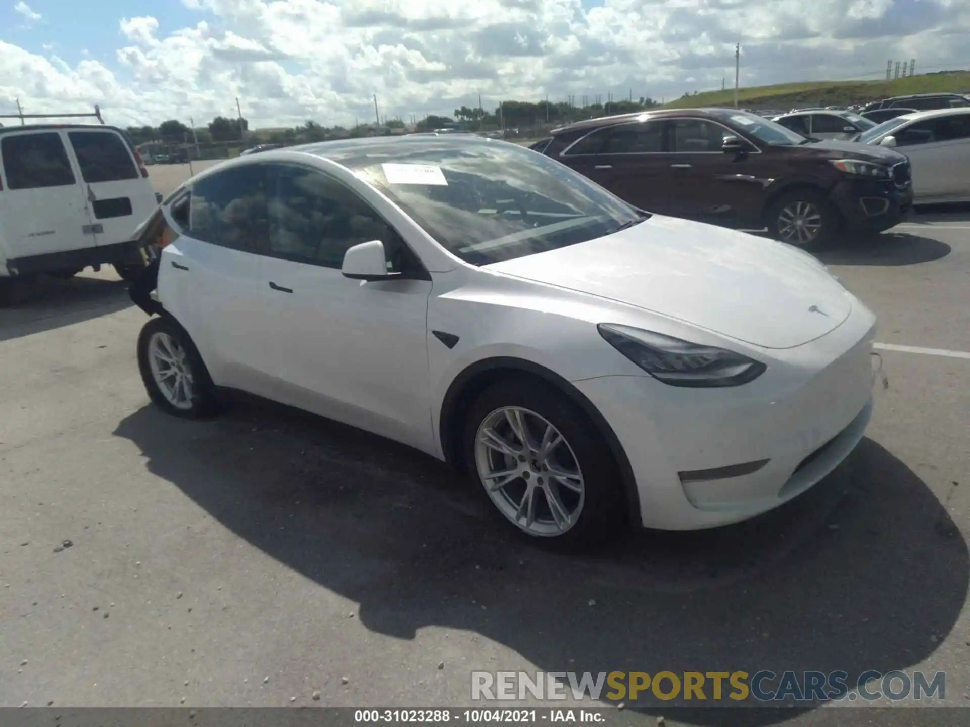 1 Фотография поврежденного автомобиля 5YJYGDEE1MF066185 TESLA MODEL Y 2021