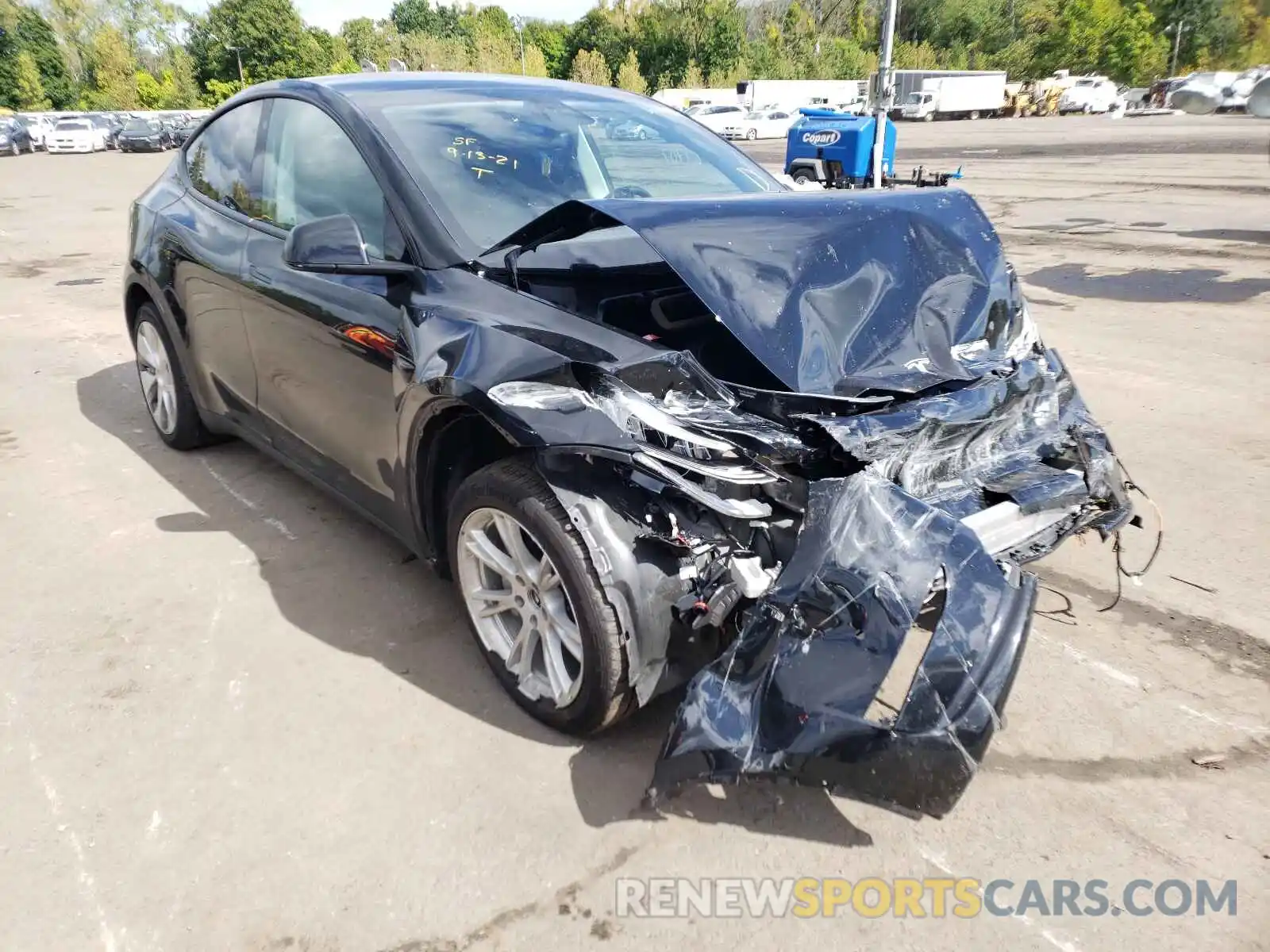 1 Photograph of a damaged car 5YJYGDEE1MF067546 TESLA MODEL Y 2021