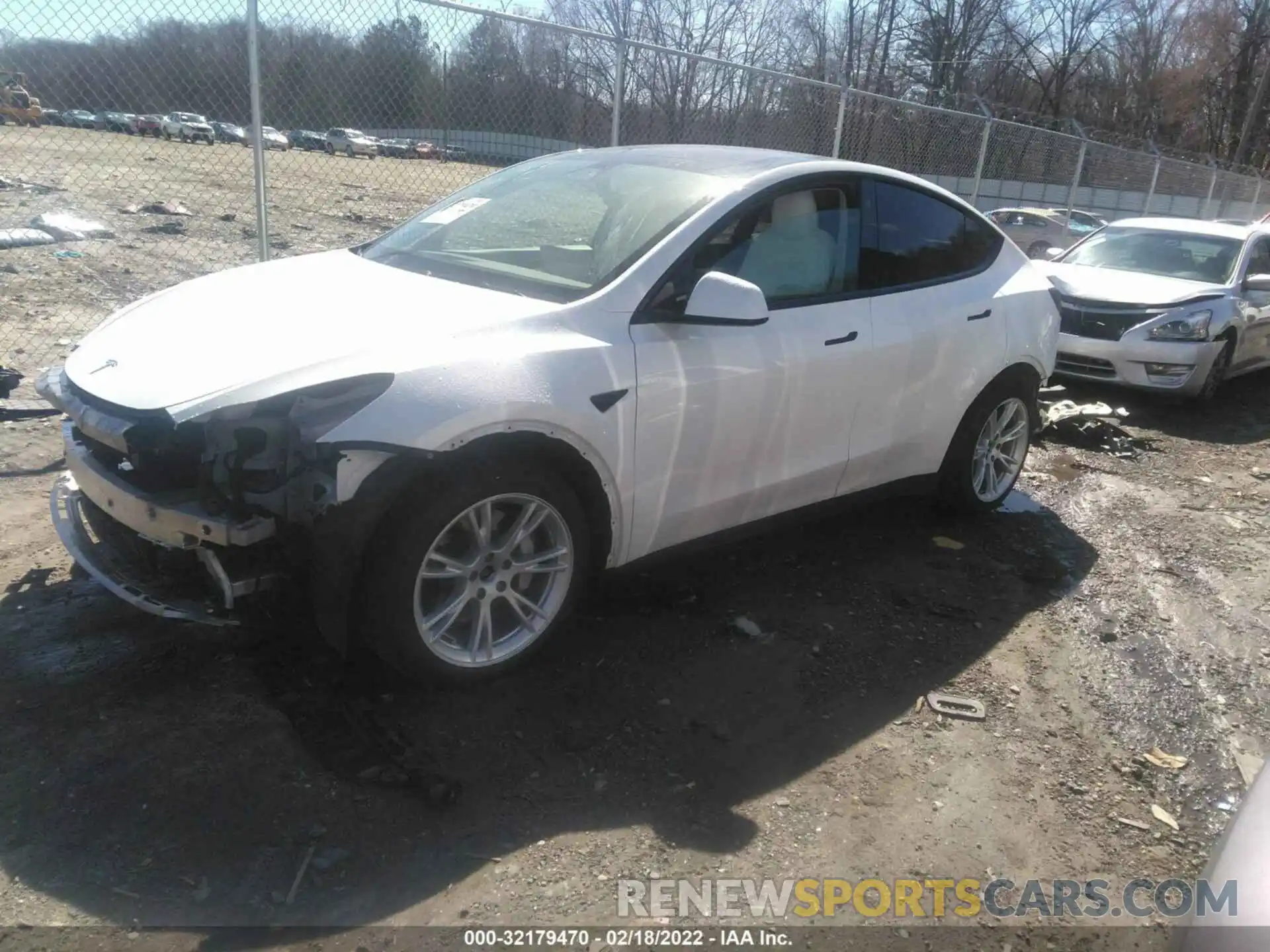 2 Photograph of a damaged car 5YJYGDEE1MF075386 TESLA MODEL Y 2021