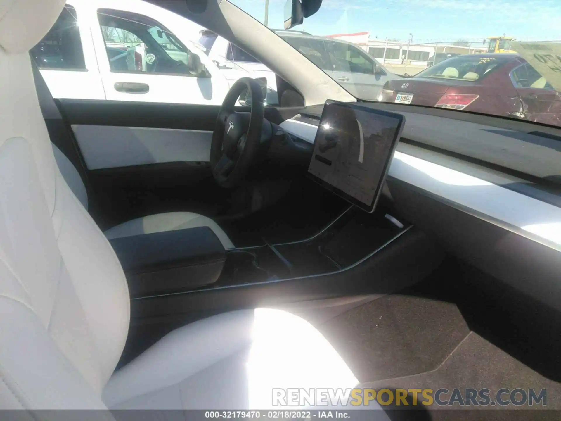 5 Photograph of a damaged car 5YJYGDEE1MF075386 TESLA MODEL Y 2021