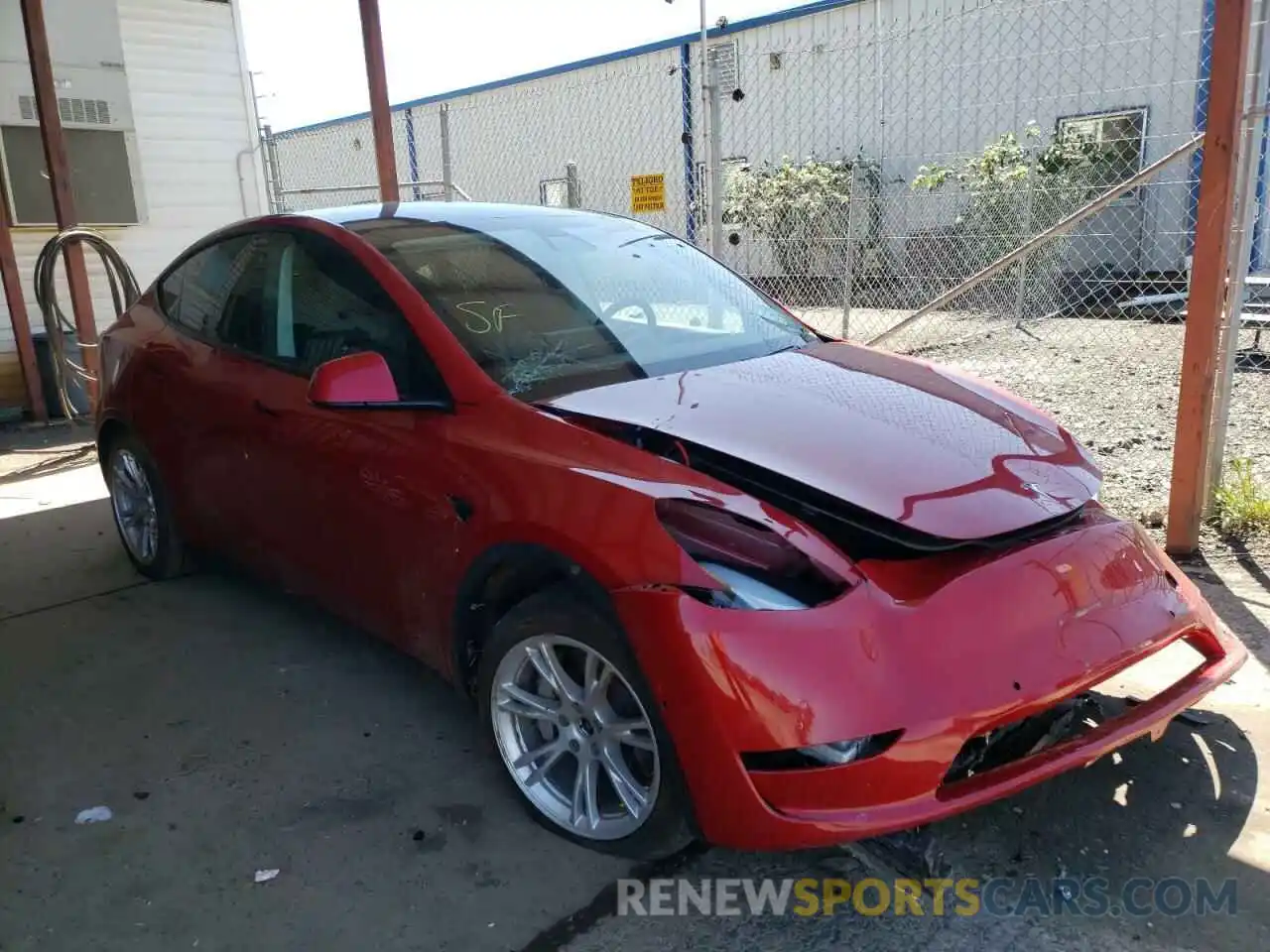 1 Photograph of a damaged car 5YJYGDEE1MF075694 TESLA MODEL Y 2021