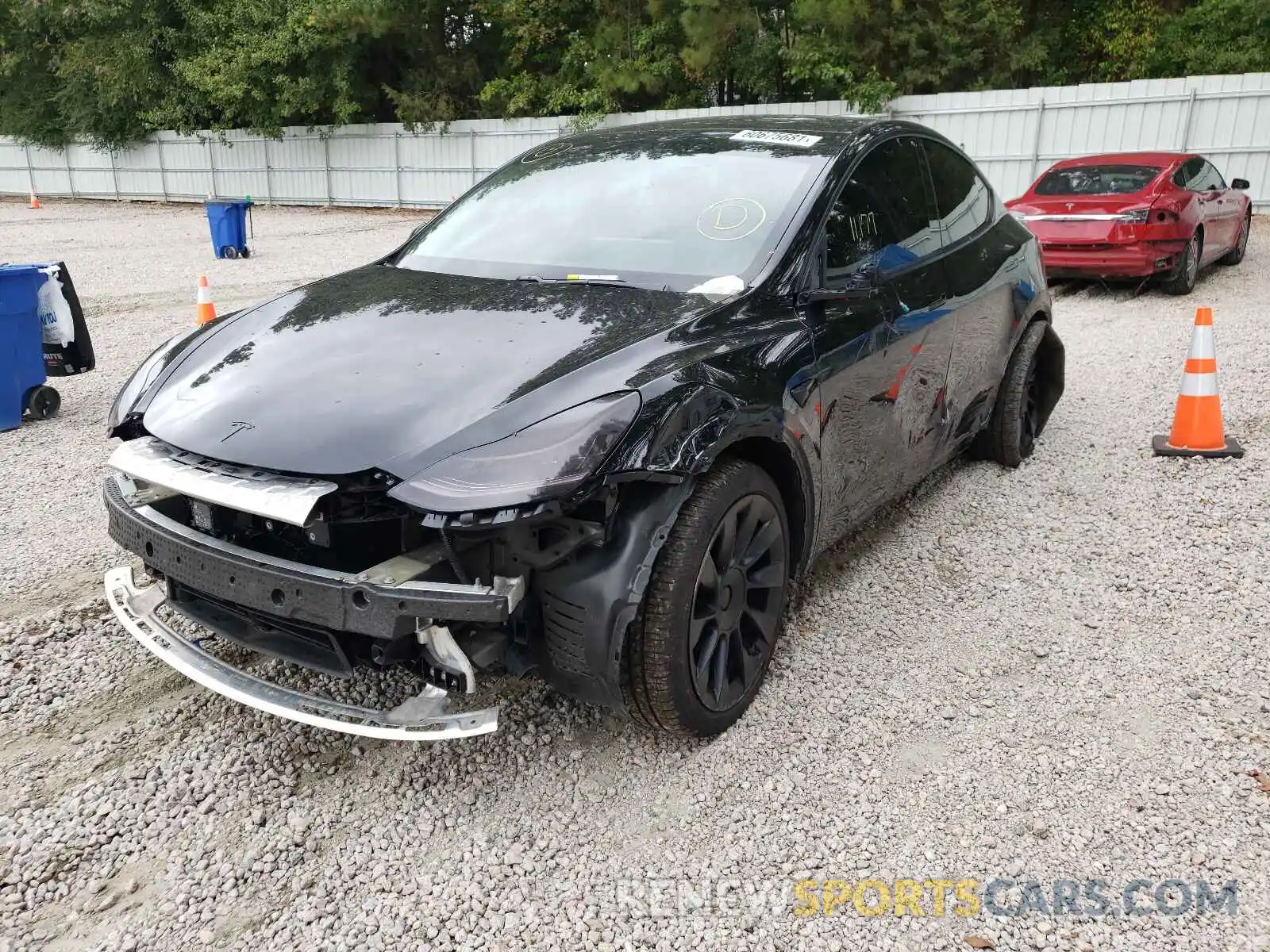 2 Photograph of a damaged car 5YJYGDEE1MF084573 TESLA MODEL Y 2021