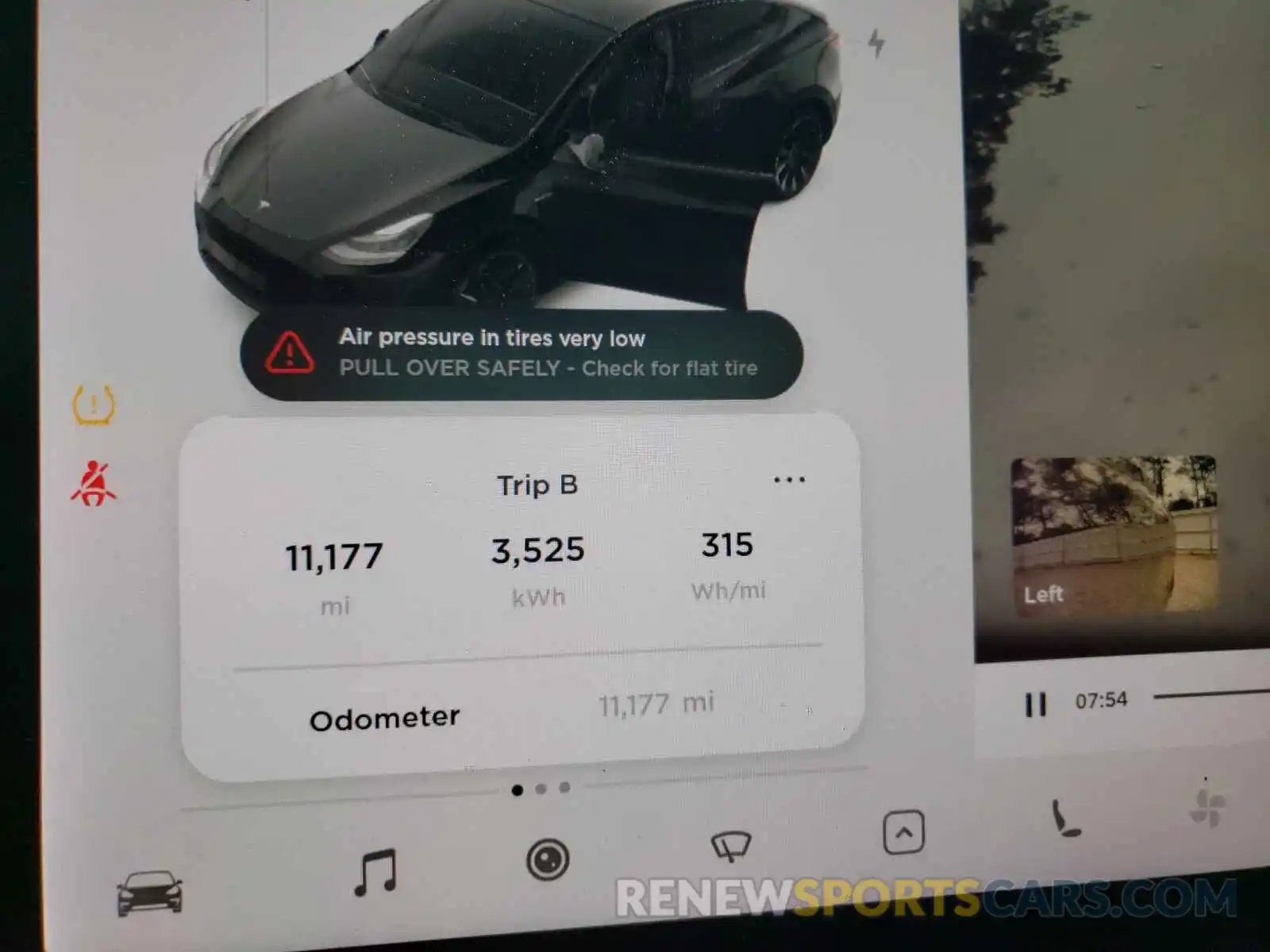 8 Photograph of a damaged car 5YJYGDEE1MF084573 TESLA MODEL Y 2021