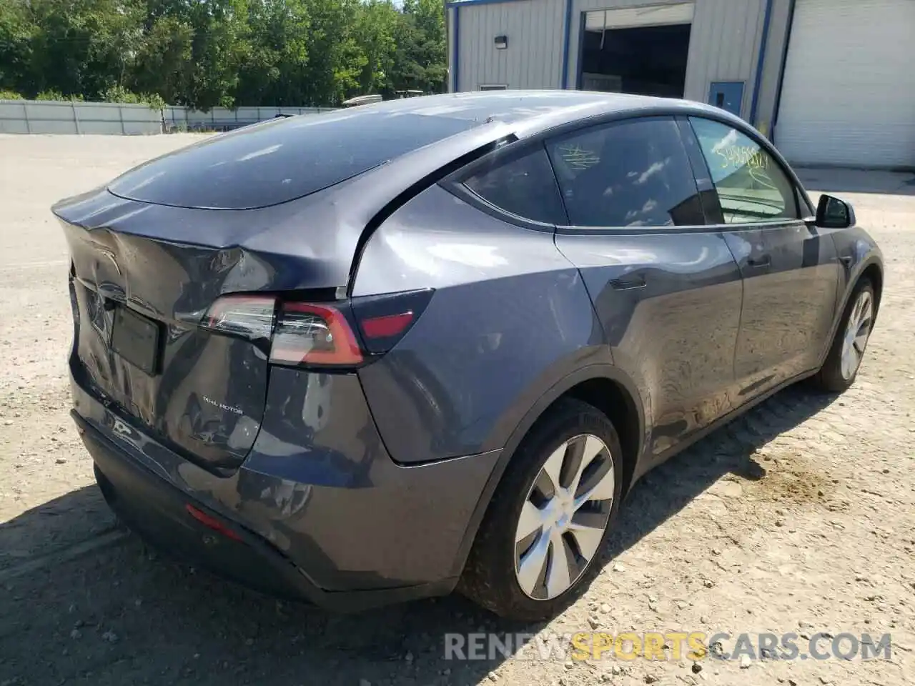 4 Photograph of a damaged car 5YJYGDEE1MF086727 TESLA MODEL Y 2021