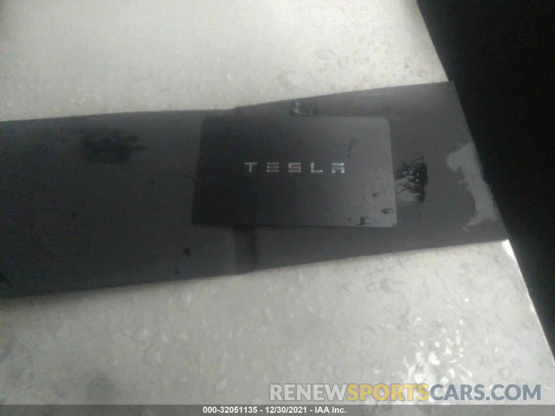 11 Photograph of a damaged car 5YJYGDEE1MF088347 TESLA MODEL Y 2021