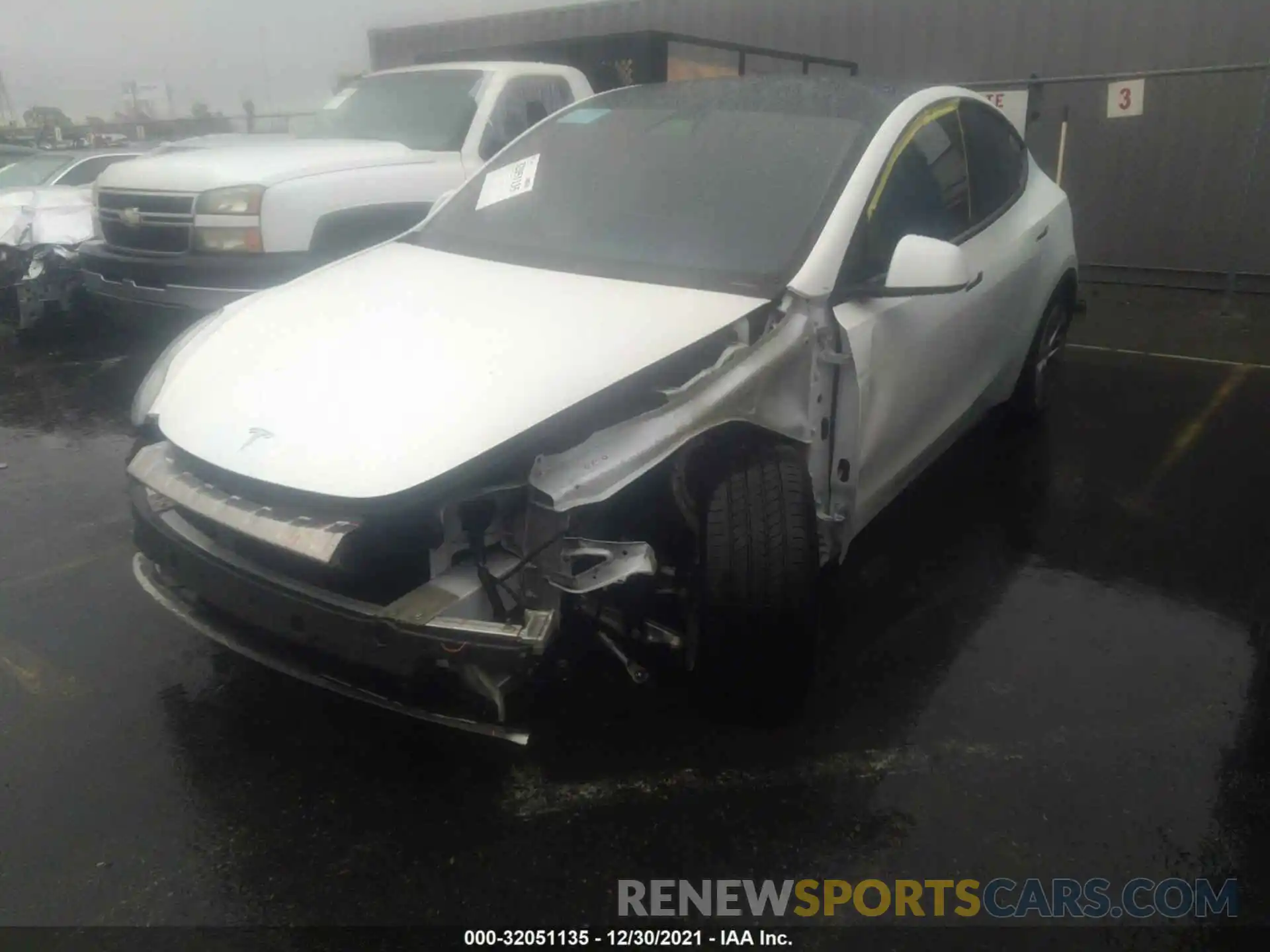 2 Photograph of a damaged car 5YJYGDEE1MF088347 TESLA MODEL Y 2021