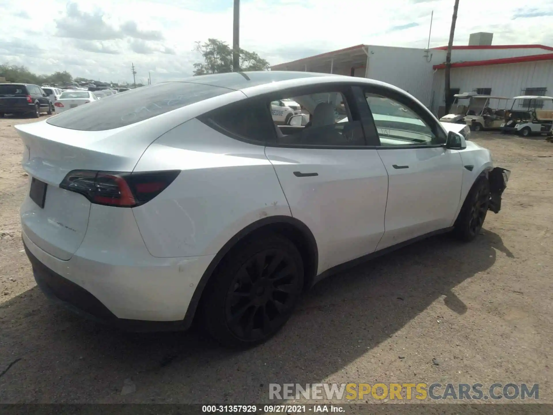 4 Photograph of a damaged car 5YJYGDEE1MF091281 TESLA MODEL Y 2021