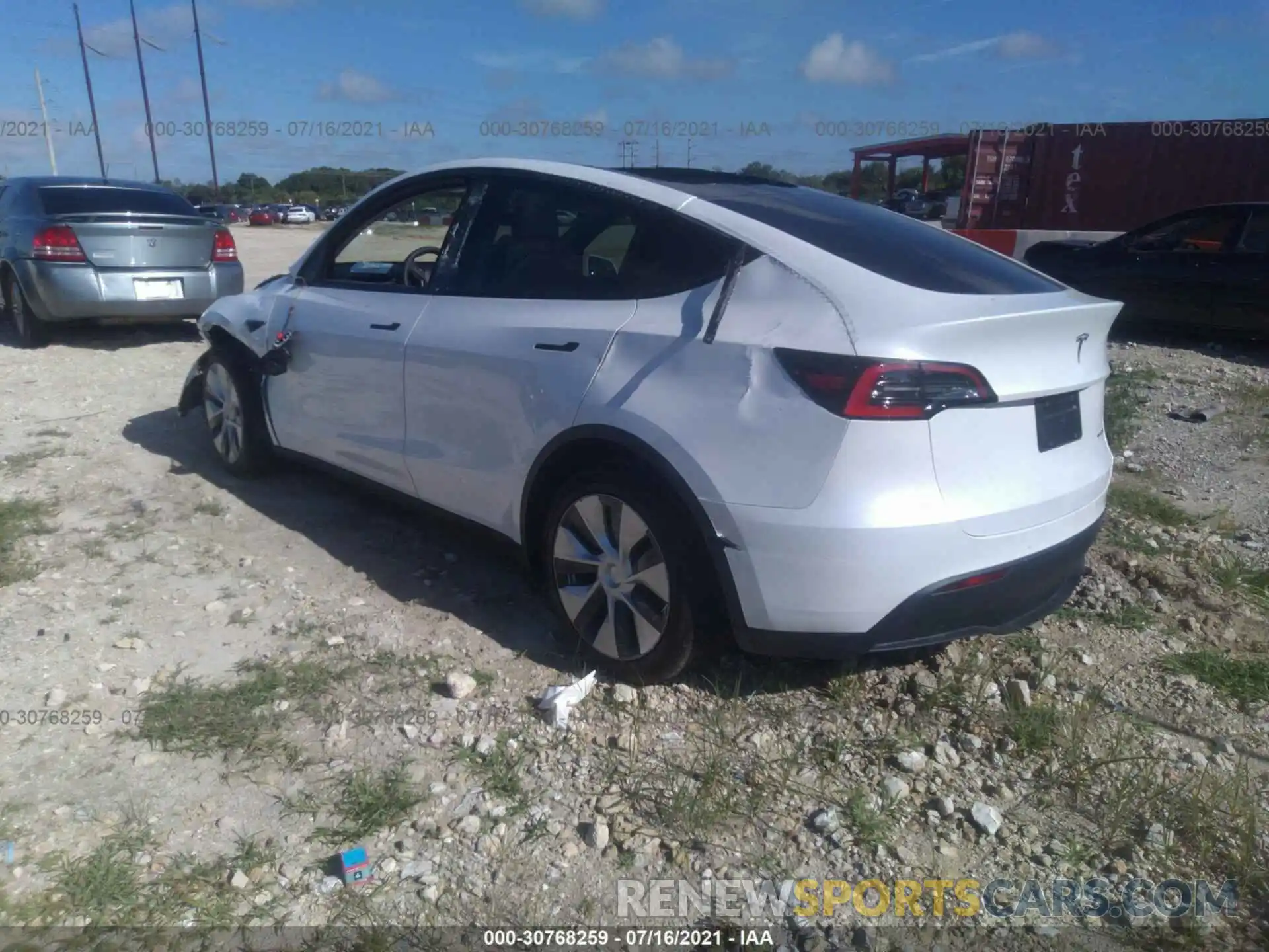 3 Фотография поврежденного автомобиля 5YJYGDEE1MF099784 TESLA MODEL Y 2021