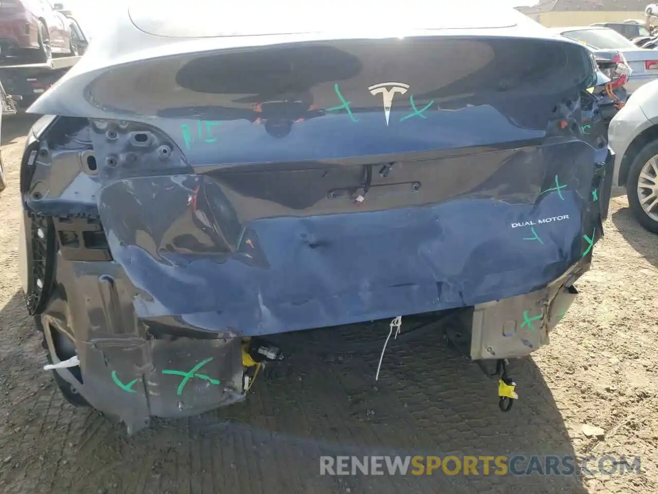 9 Photograph of a damaged car 5YJYGDEE1MF102022 TESLA MODEL Y 2021