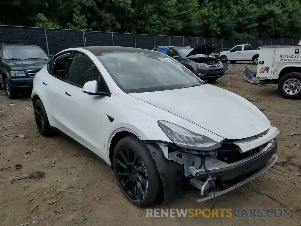 1 Photograph of a damaged car 5YJYGDEE1MF111626 TESLA MODEL Y 2021