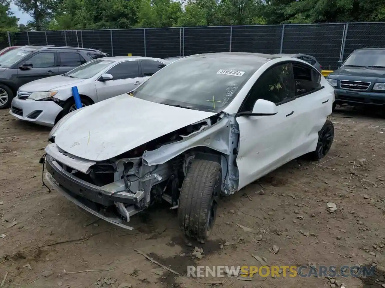 2 Photograph of a damaged car 5YJYGDEE1MF111626 TESLA MODEL Y 2021