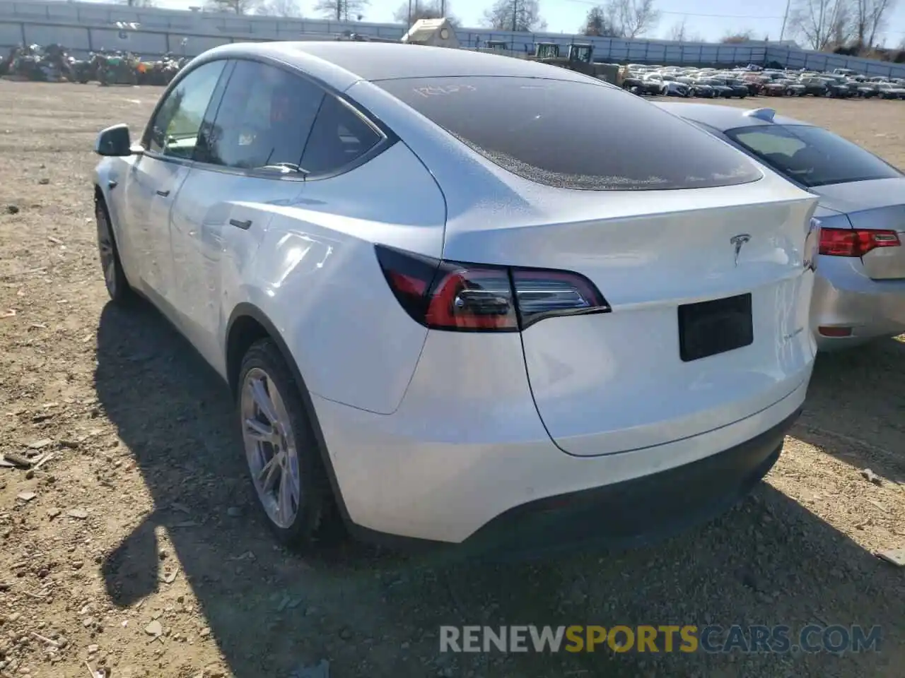 3 Photograph of a damaged car 5YJYGDEE1MF122304 TESLA MODEL Y 2021