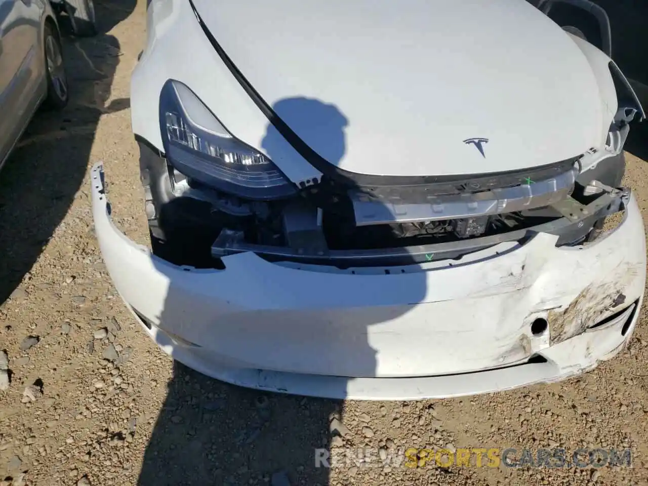 9 Photograph of a damaged car 5YJYGDEE1MF122304 TESLA MODEL Y 2021